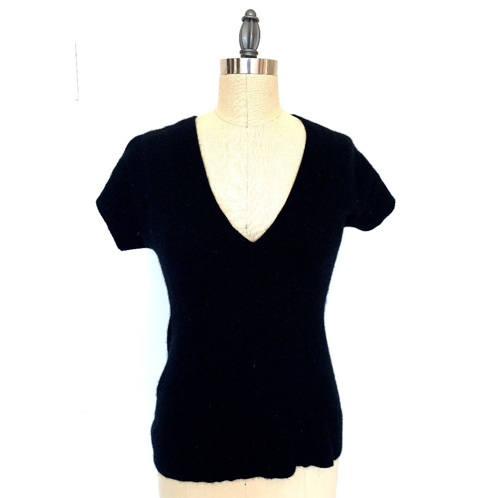 Black Cashmere Deep V Short Sleeve Sweater Top